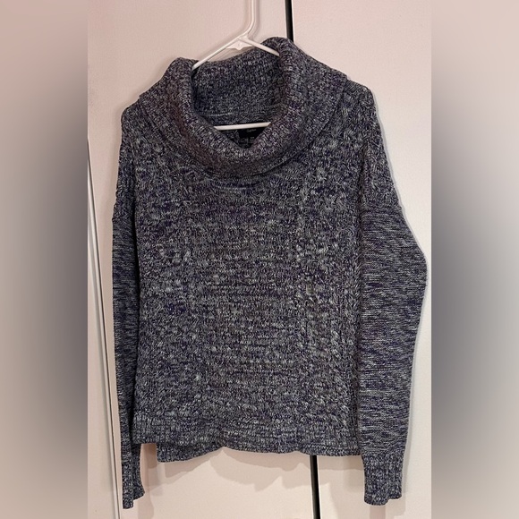 American Eagle Outfitters Gray Cowl Neck Sweater. Size M - Picture 1 of 8